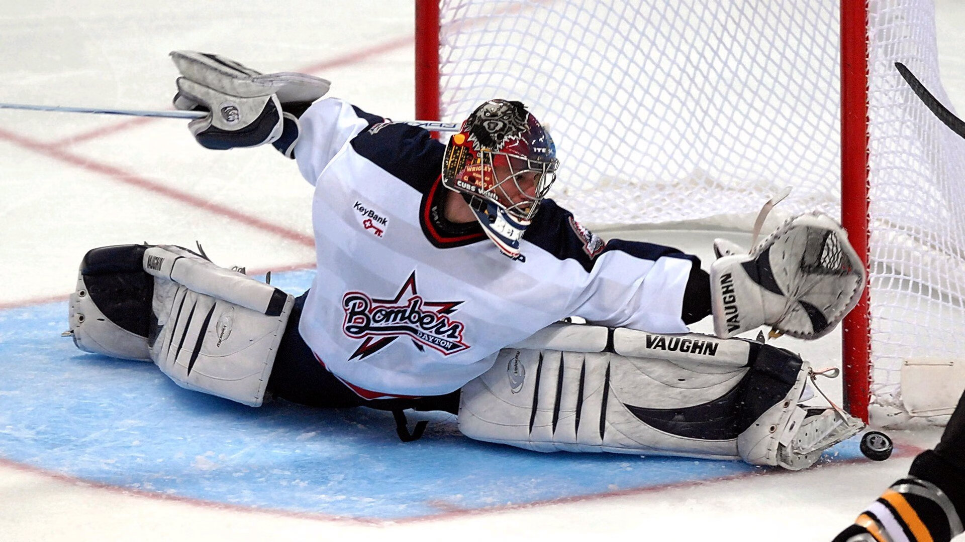 历史性滑雪场举办首届城市挑战赛，滑雪场比赛视频